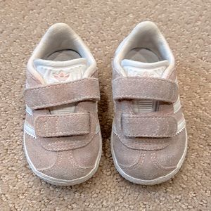 Adidas baby size 4 sneakers